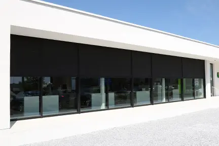 Muro cortina exterior Renson, garantizan luz y frescura en el hogar