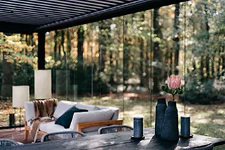 Pérgola con paredes de cristal Pérgola con paredes de cristal