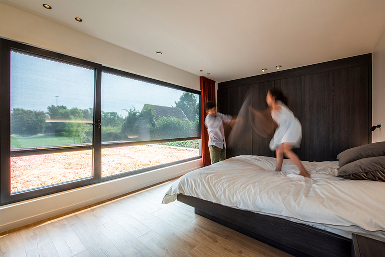 Enjoy the perfect room temperature in your home with Renson. Enjoy the perfect room temperature in your home with Renson.